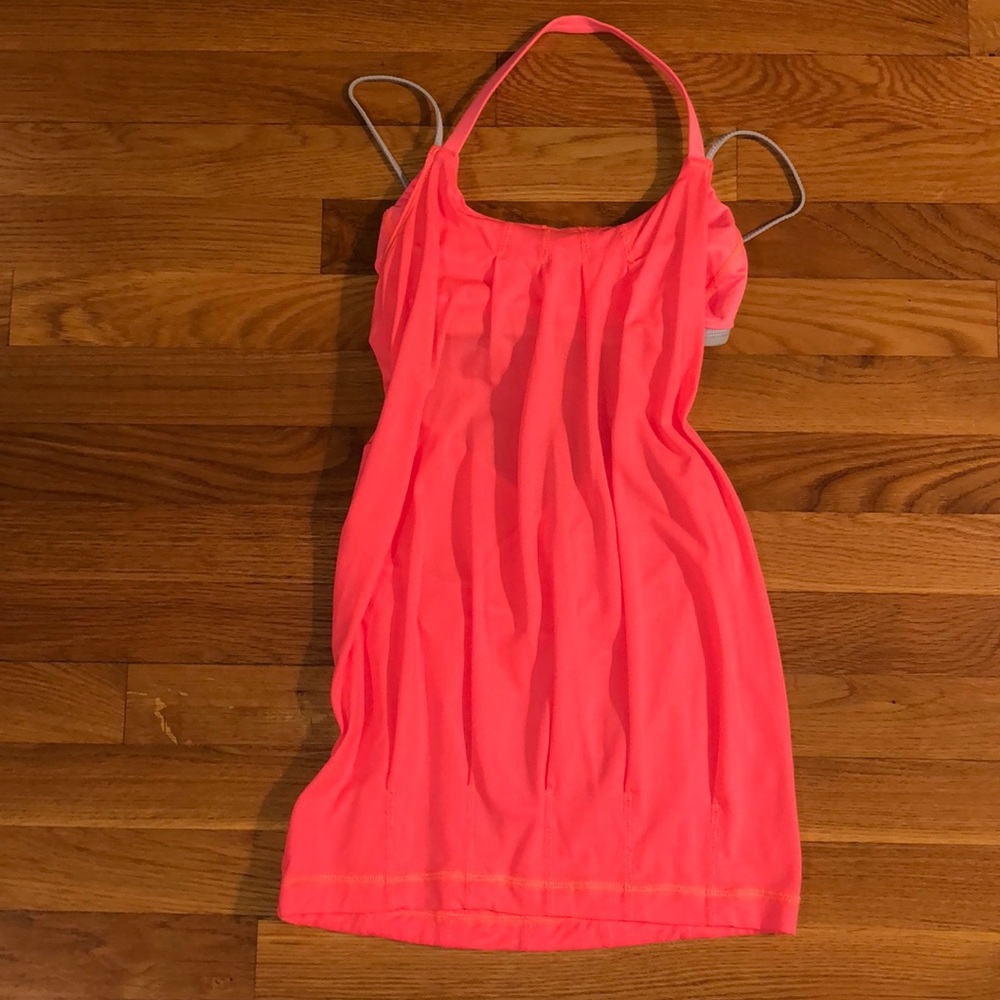Lululemon workout top
